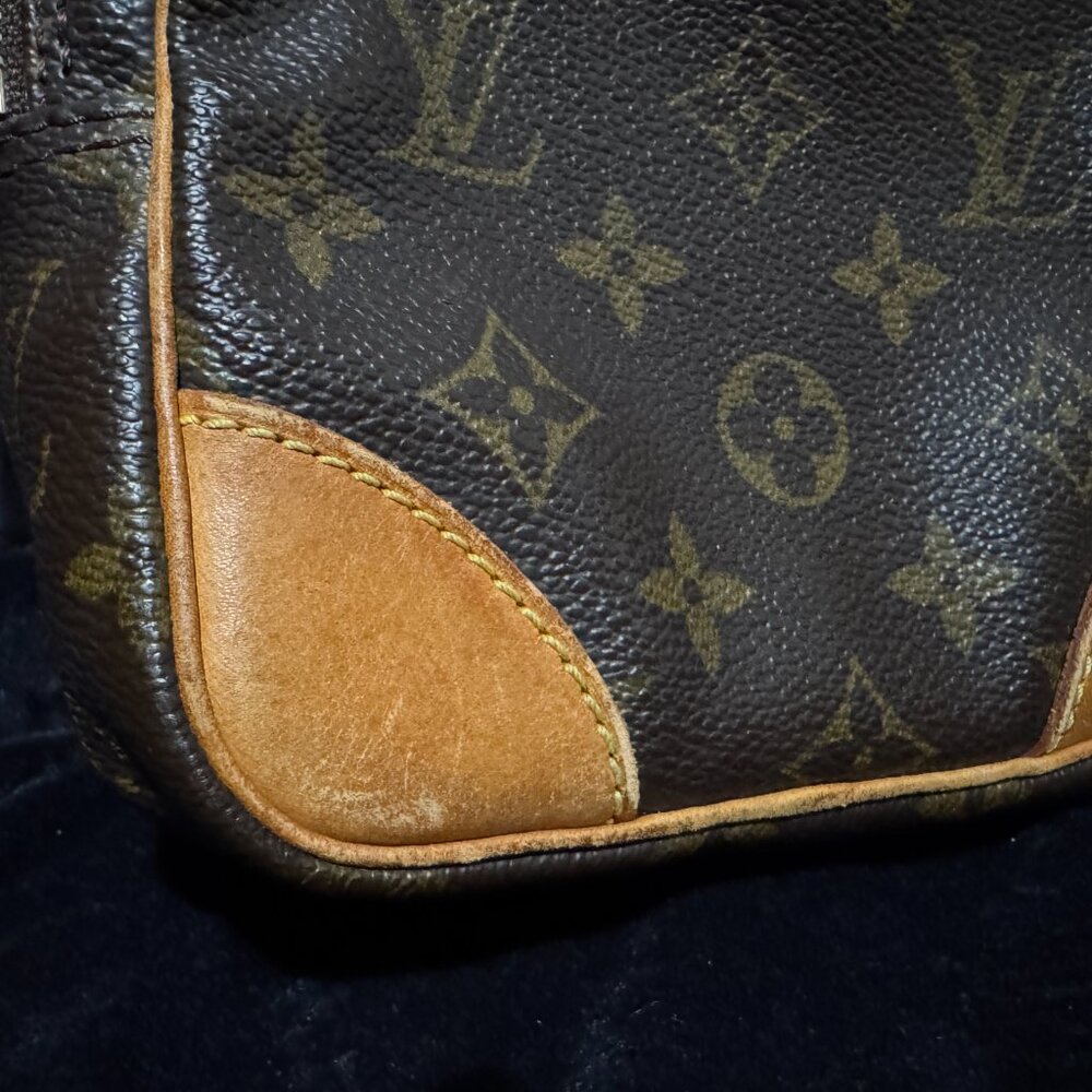 Louis Vuitton Amazone Monogram Canvas Brown Shoulder Mens Crossbody Bag - Picture 8 of 9